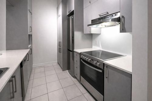 Cuisine - 201-1210 Rue St-Antoine E., Montréal (Ville-Marie), QC - Indoor Photo Showing Kitchen