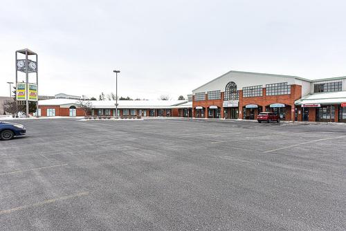 Frontage - 106-114-2001 Av. Victoria, Saint-Lambert, QC - Outdoor