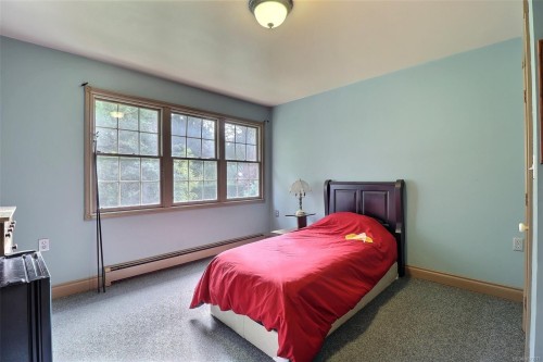 4755 Fairbridge Dr, Duncan, BC 
