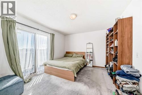 142 Hunterhorn Drive Ne, Calgary, AB - Indoor Photo Showing Bedroom