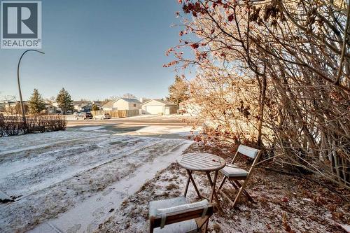 142 Hunterhorn Drive Ne, Calgary, AB - Outdoor