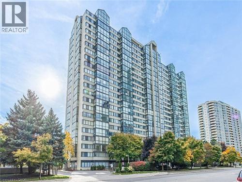 350 WEBB Drive Unit# 2109  Mississauga, ON L5B 3W4