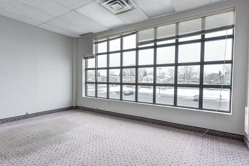 Office - 200-2001 Av. Victoria, Saint-Lambert, QC - Indoor Photo Showing Other Room