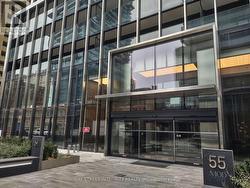 2009 - 55 CHARLES STREET E  Toronto, ON M4Y 1S9