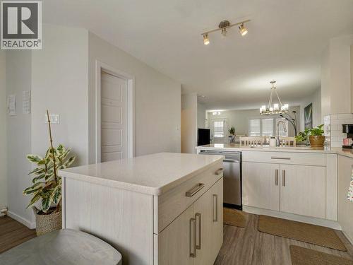 702, 210 Firelight Way W, Lethbridge, AB - Indoor Photo Showing Kitchen