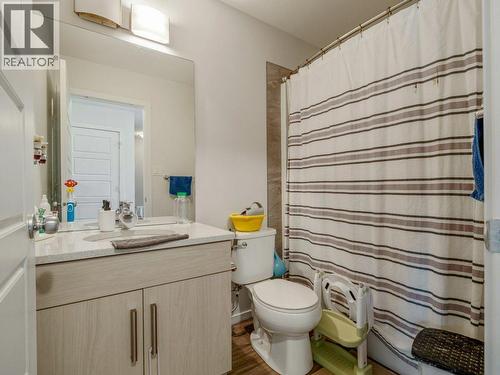 702, 210 Firelight Way W, Lethbridge, AB - Indoor Photo Showing Bathroom