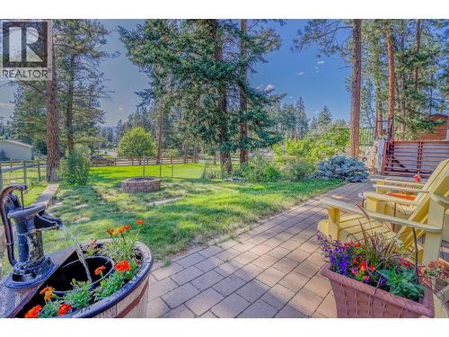 6308 Ash Road, Wasa, BC - Outdoor