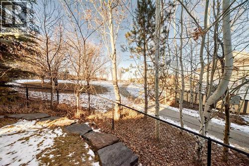 49 Crestridge View Sw, Calgary, AB 