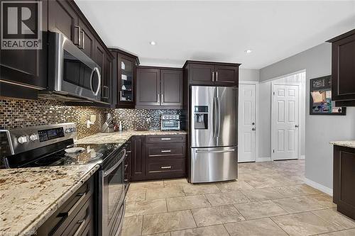 71 Jessica Street, Hamilton, ON - Indoor Photo Showing Kitchen With Upgraded Kitchen