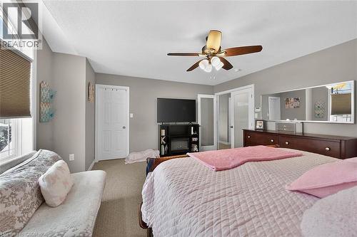 71 Jessica Street, Hamilton, ON - Indoor Photo Showing Bedroom