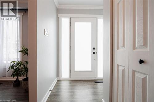 626 Cape Avenue, Burlington, ON - Indoor Photo Showing Other Room