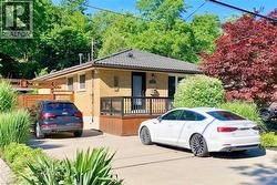 41 ANN Street  Dundas, ON L9H 2N4