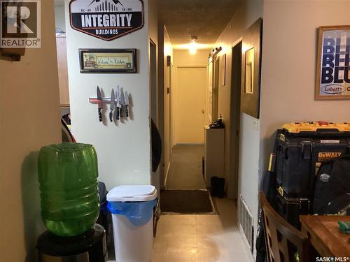 973 Argyle Street, Regina, SK - Indoor