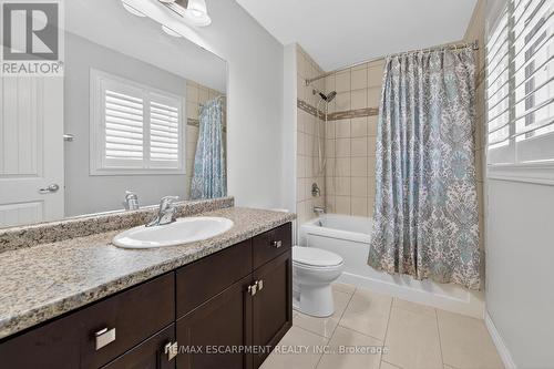 63 Chamomile Drive, Hamilton, ON - Indoor Photo Showing Bathroom
