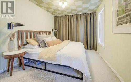 60 Alpine Avenue, Hamilton, ON - Indoor Photo Showing Bedroom