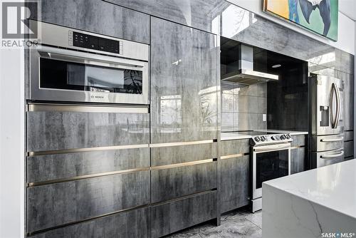 3601 Grassick Avenue, Regina, SK - Indoor Photo Showing Kitchen With Stainless Steel Kitchen