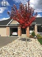 66 KAYENTA STREET Ottawa, ON K2S 2K7