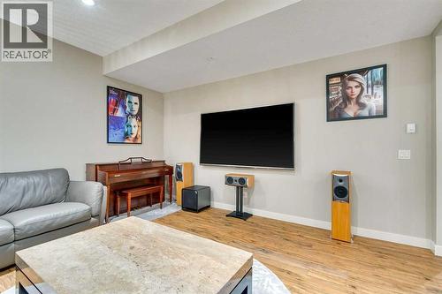 215 Patton Court Sw, Calgary, AB - Indoor Photo Showing Living Room