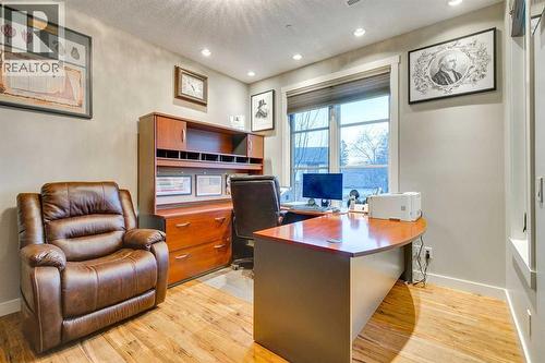 215 Patton Court Sw, Calgary, AB - Indoor Photo Showing Office