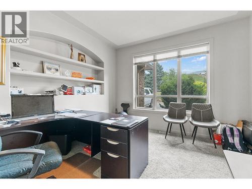 1720 Morrison Road, Kelowna, BC - Indoor Photo Showing Office