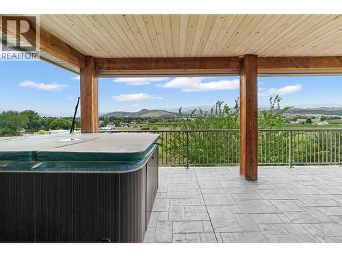 1720 Morrison Road, Kelowna, BC - Outdoor With Exterior