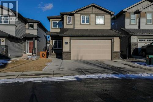 711 Moonlight Crescent W, Lethbridge, AB - Outdoor With Facade