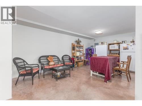 3572 Eagle Bay Road, Eagle Bay, BC - Indoor