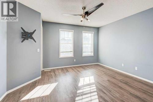 16 Elgin Bay Se, Calgary, AB - Indoor Photo Showing Other Room