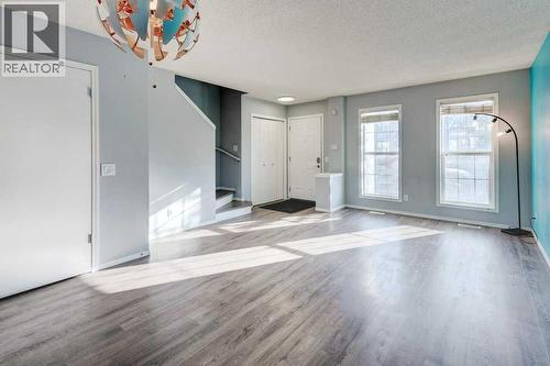 16 Elgin Bay Se, Calgary, AB - Indoor Photo Showing Other Room