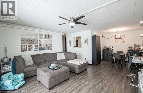 71 Vanier Drive Unit# 110, Kitchener, ON - Indoor Photo Showing Living Room