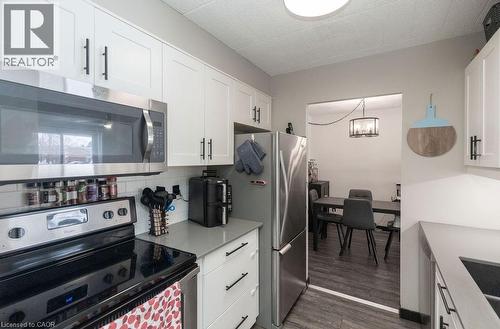 71 Vanier Drive Unit# 110, Kitchener, ON - Indoor Photo Showing Kitchen