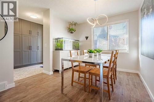 65, 1055 72 Avenue NW  Calgary, AB T2K 5S4