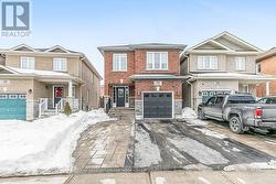 94 WEIR STREET  Bradford West Gwillimbury, ON L3Z 0K5