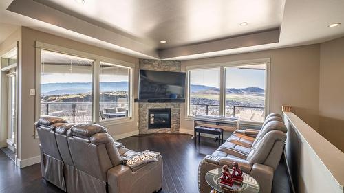 4134 Camelback Way, Vernon, BC - Indoor Photo Showing Living Room With Fireplace