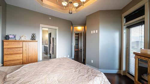 4134 Camelback Way, Vernon, BC - Indoor Photo Showing Bedroom