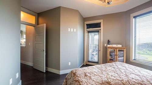 4134 Camelback Way, Vernon, BC - Indoor Photo Showing Bedroom