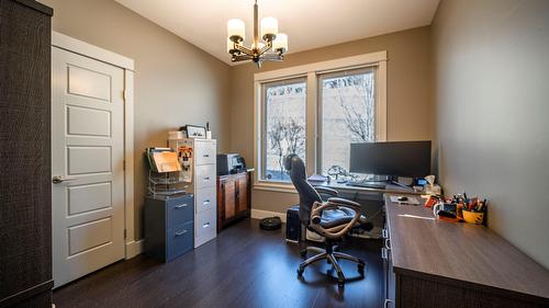 4134 Camelback Way, Vernon, BC - Indoor Photo Showing Office
