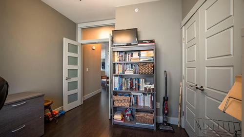 4134 Camelback Way, Vernon, BC - Indoor Photo Showing Office