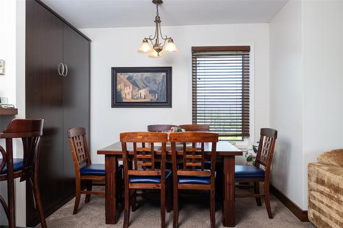 121-4559 Timberline Crescent, Fernie, BC - Indoor Photo Showing Dining Room