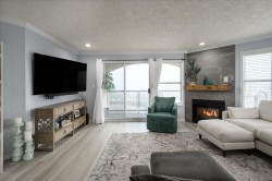 303-220 Island Hwy WEST Parksville, BC V9P 2P3