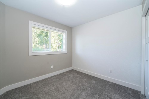 2121 Charters Rd, Sooke, BC - Indoor Photo Showing Other Room