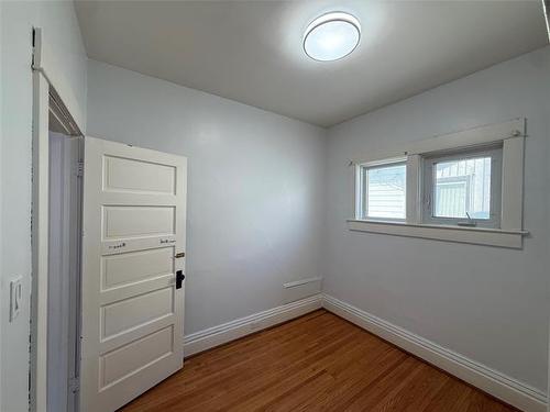 158 Kitson St, Winnipeg, MB 