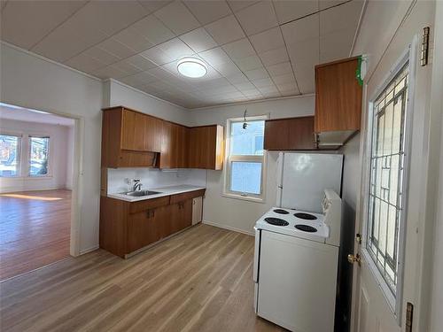 158 Kitson St, Winnipeg, MB 