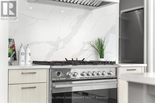 426 Avondale Avenue, Ottawa, ON -  Photo Showing Kitchen