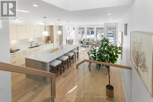426 Avondale Avenue, Ottawa, ON - Indoor Photo Showing Kitchen With Upgraded Kitchen