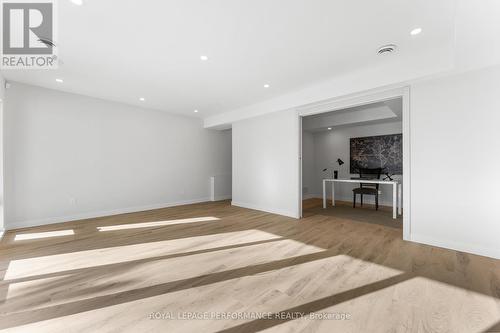426 Avondale Avenue, Ottawa, ON - Indoor Photo Showing Other Room