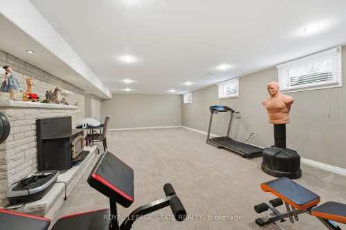 473 Mohawk Road W, Hamilton, ON - Indoor