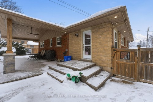 473 Mohawk Road W, Hamilton, ON - Outdoor With Exterior