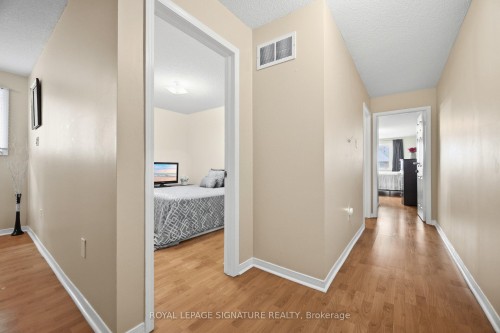 6526 Song Bird Crescent, Mississauga, ON 