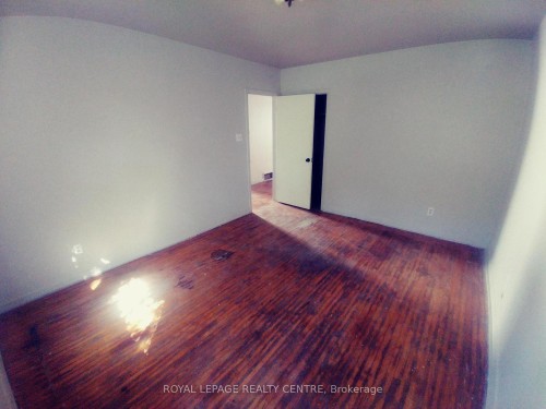 1534 Cawthra Road, Mississauga, ON 